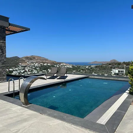 Βίλα Luxury W 5 Bedrooms / 5 Bathrooms *