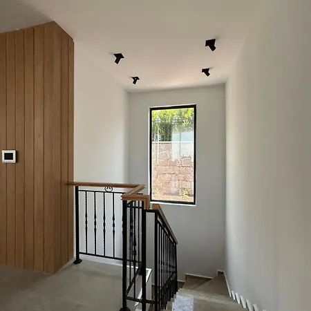 Βίλα Luxury W 5 Bedrooms / 5 Bathrooms